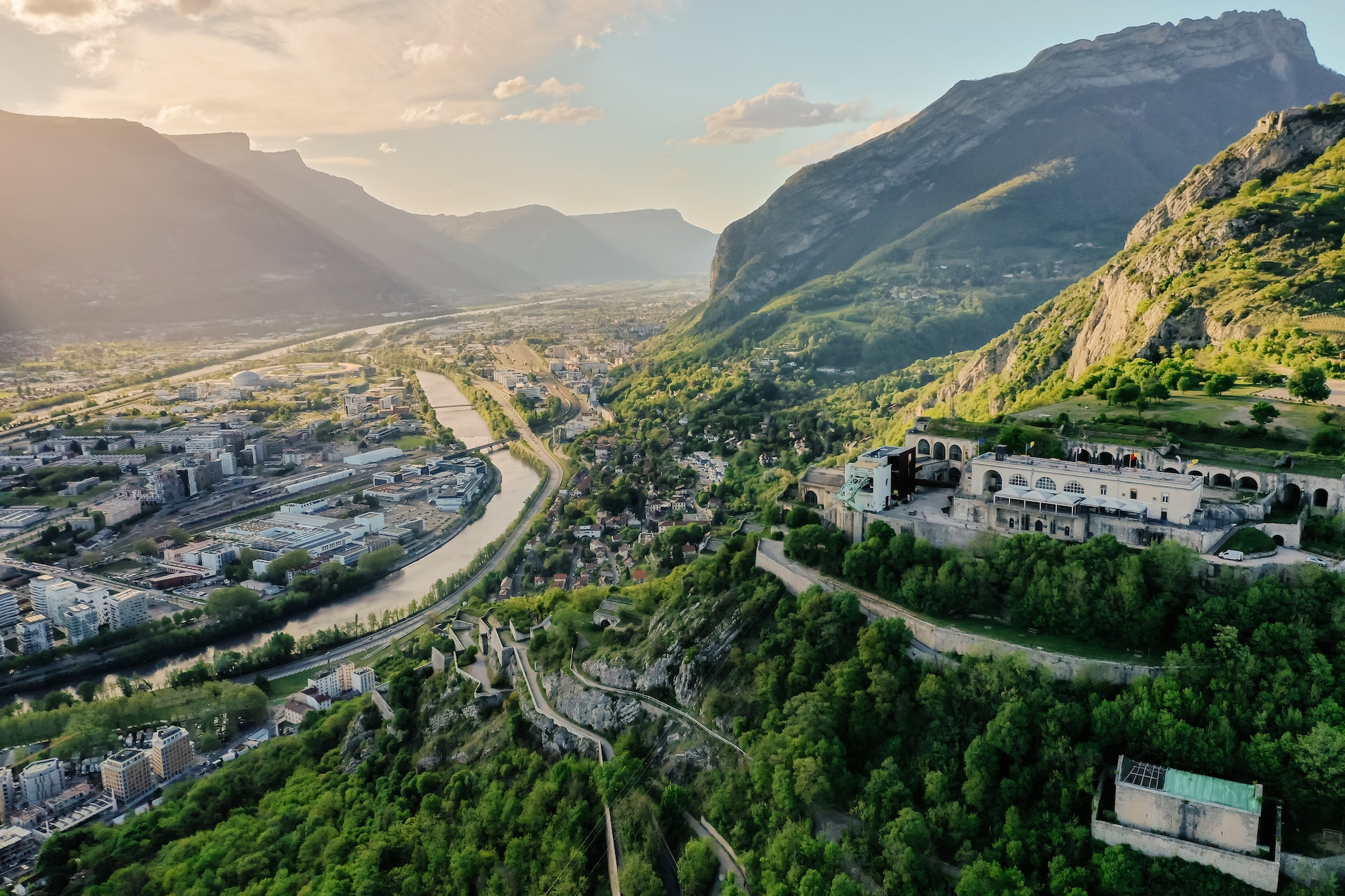 Alinea Grenoble Saint Egreve : Votre destination preferee pour l’ameublement et la decoration